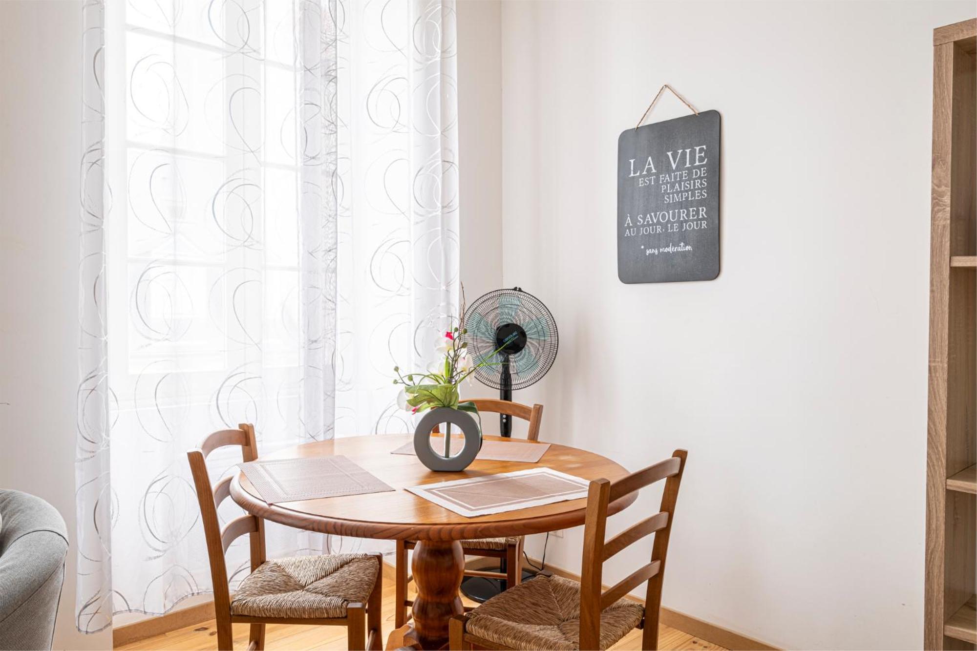Le Douillet Bearnais Apartment Pau Luaran gambar